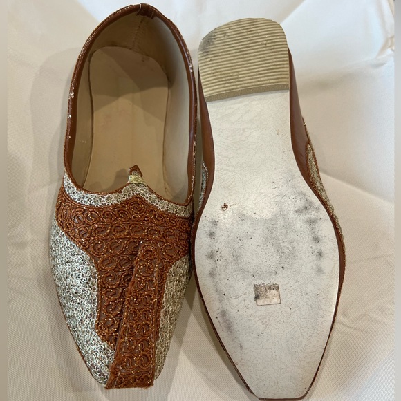 Indian Shoes - Picture 3 of 3